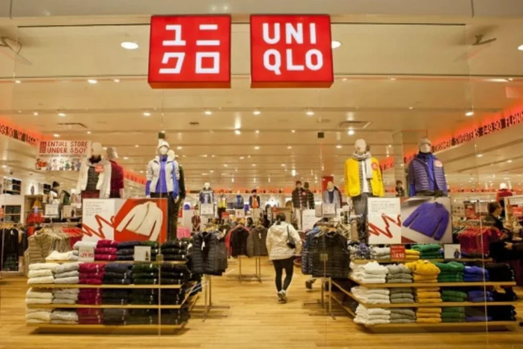 IMOEL Tienda Uniqlo Superficie Comercial Po de la Castellana 83 85 Madrid 1